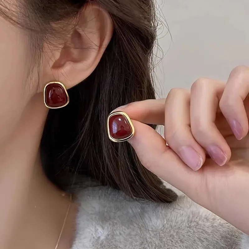 Vintage Enamel Wine Red Stud E - đánh giá và giá Opal Earrings Dangle