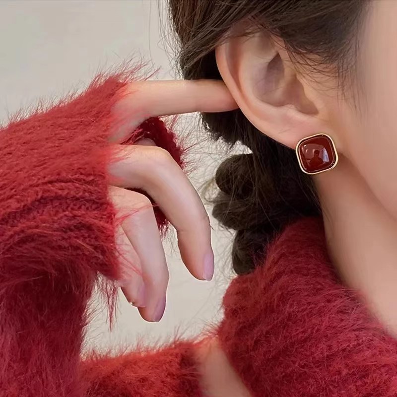 Vintage Enamel Wine Red Stud E - đánh giá và giá Opal Earrings Dangle